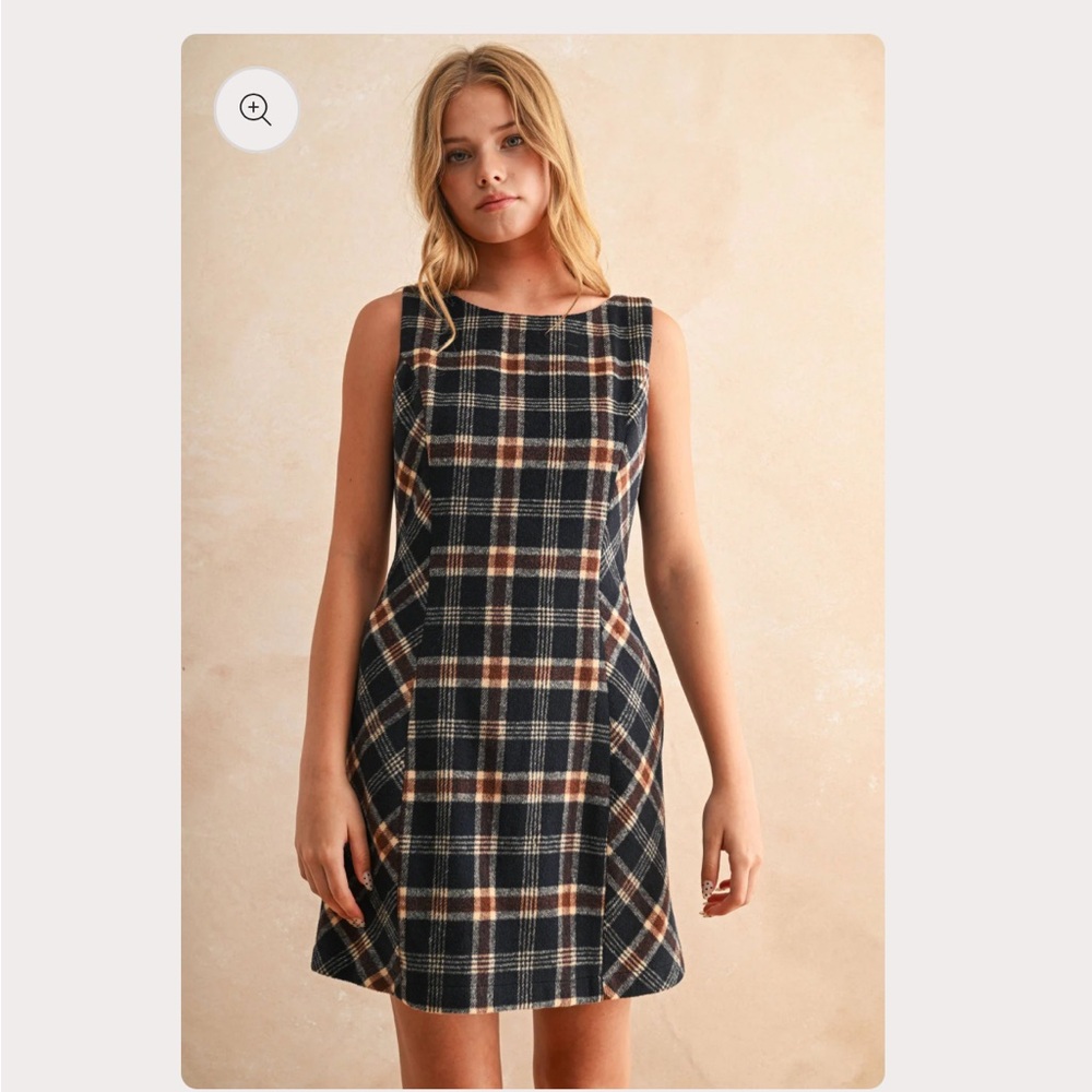Plaid Sleeveless Dress - Black and Brown